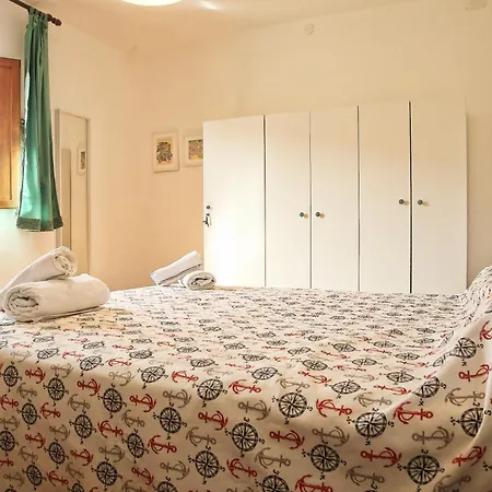 Agonigi Torre Di Apartment