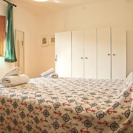 Appartamento Parcheggio Gratuito Vicino Torre Di